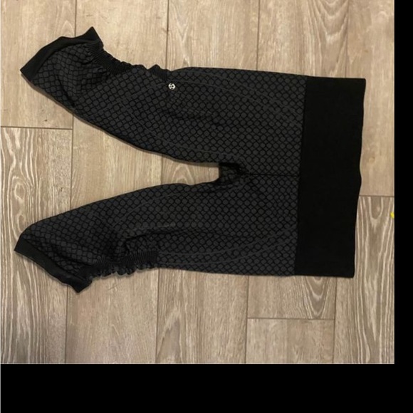 Lulu The flow crop - Picture 4 of 13